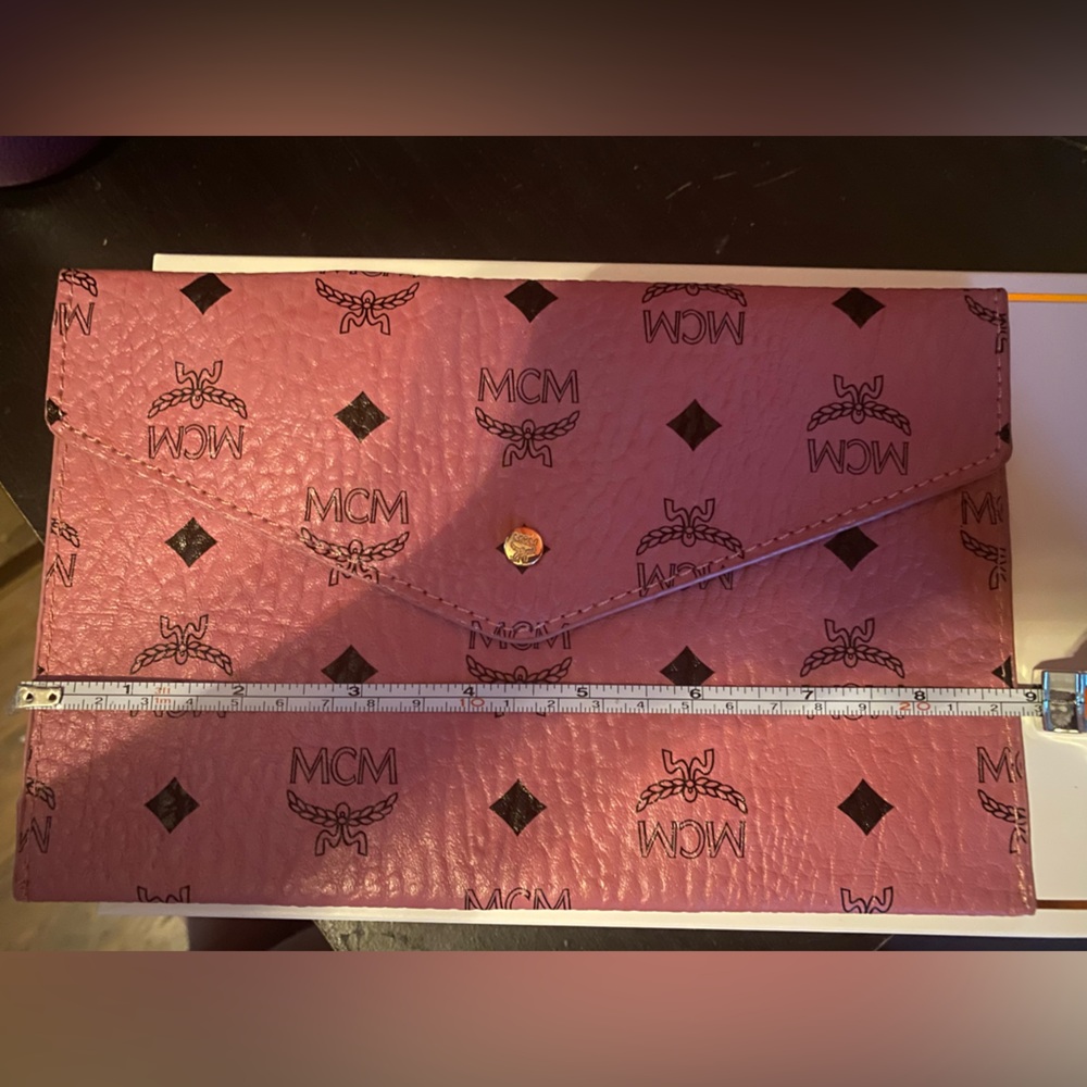 MCM Pink Logo Envelope Clutch - Picture 6 of 7